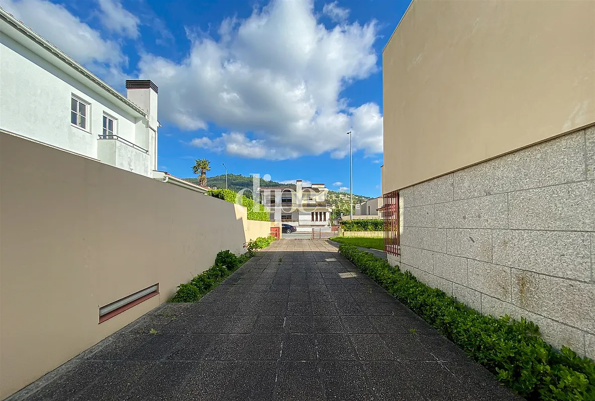 Moradia T4 à venda em Costa, Guimarães — foto 9