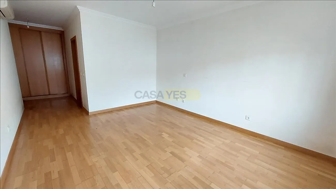 Apartamento T4 à venda em Sintra (Santa Maria e São Miguel, São Martinho e São Pedro de Penaferrim), Sintra — foto 10