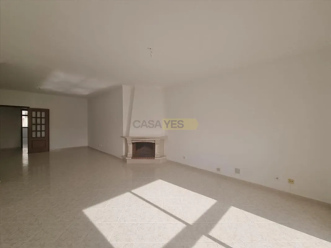 Apartamento T3 à venda em Santarém (Marvila), Santa Iria da Ribeira de Santarém, Santarém (São Salvador) e Santarém (São Nicolau), Santarém — foto 4