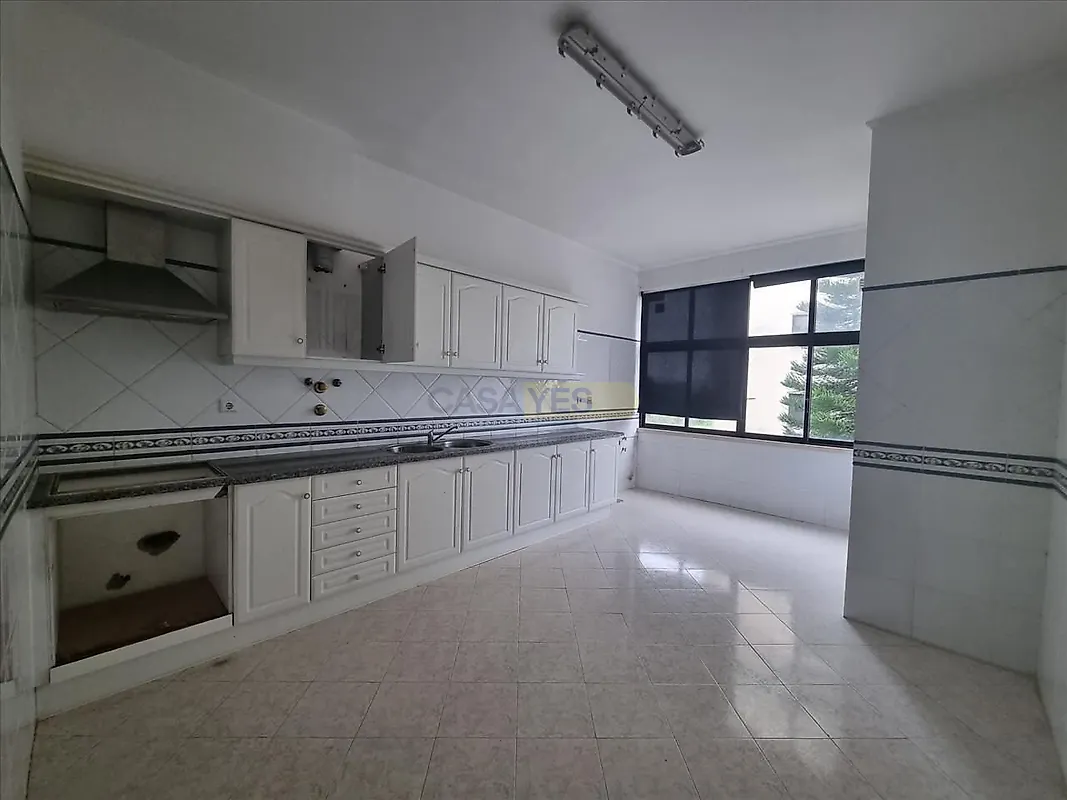 Apartamento T3 à venda em Santarém (Marvila), Santa Iria da Ribeira de Santarém, Santarém (São Salvador) e Santarém (São Nicolau), Santarém — foto 3