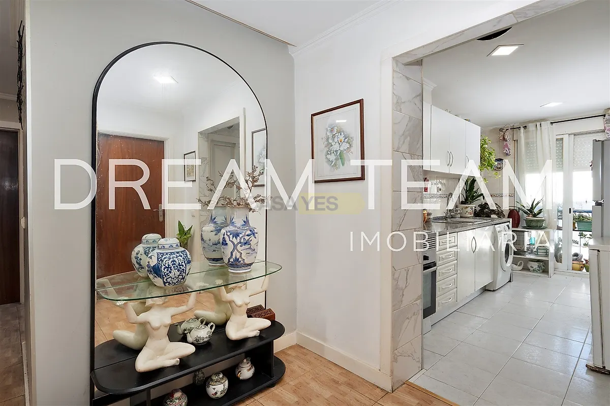 Apartamento T4 à venda em Baixa da Banheira e Vale da Amoreira, €260.000