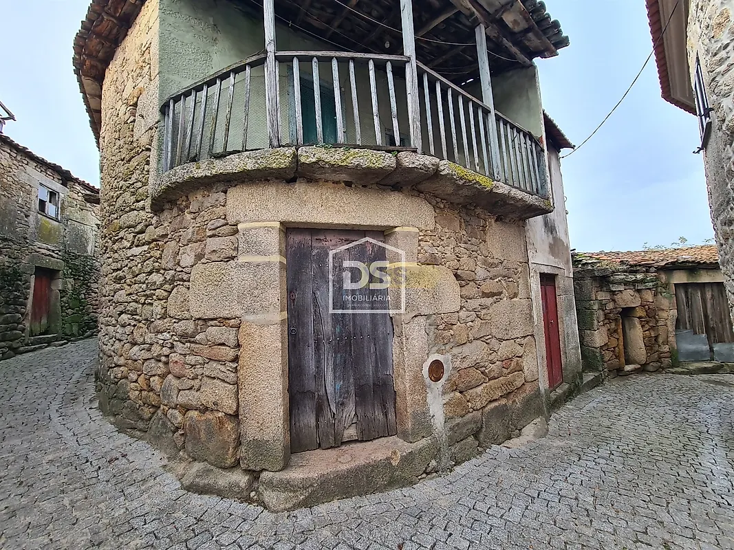 Moradia T5 à venda em Aricera e Goujoim, Armamar — foto 2