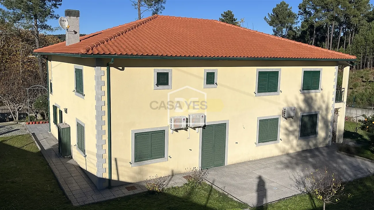 Moradia T5 à venda em Andrães, Vila Real — foto 6