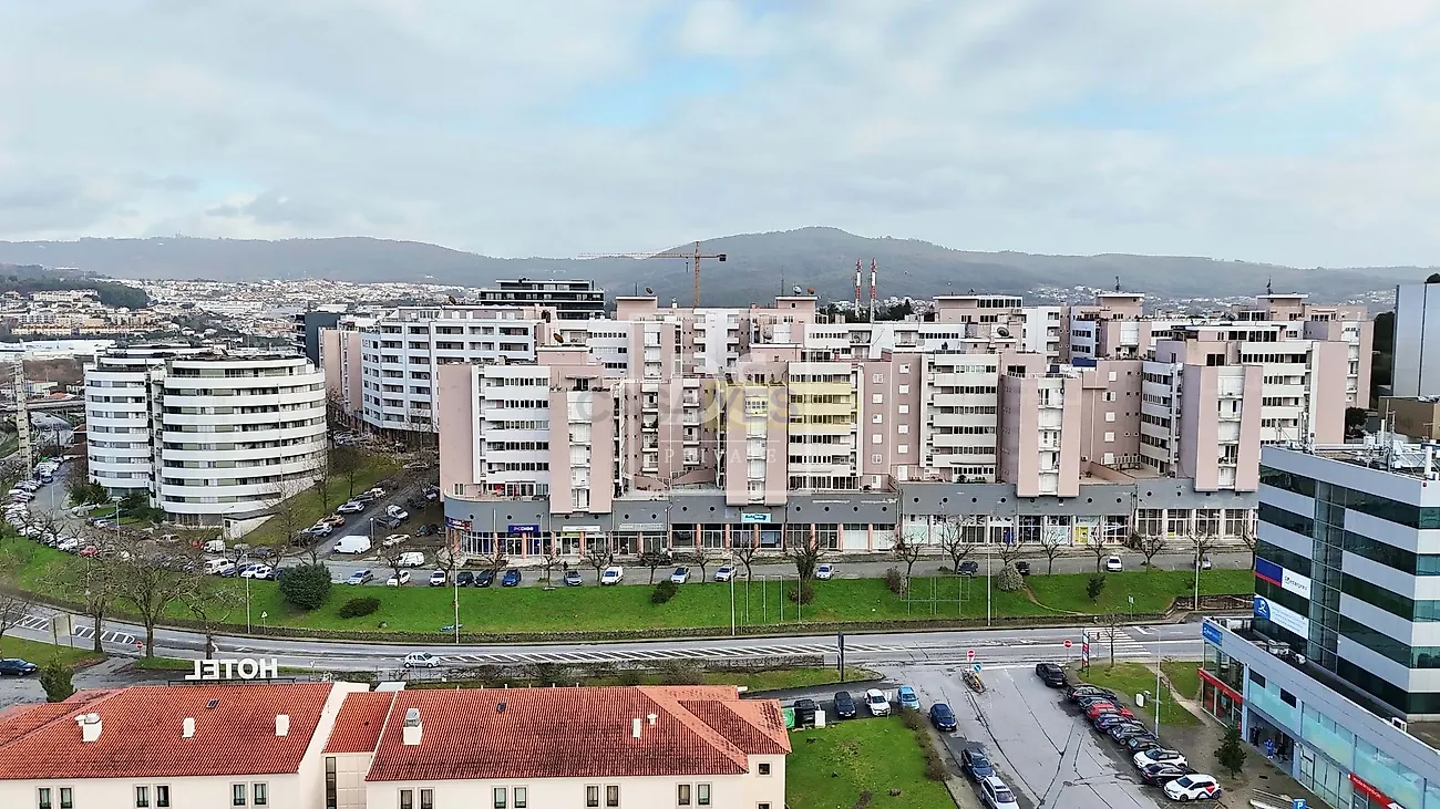 Apartamento T4 à venda em Ferreiros e Gondizalves, Braga — foto 16