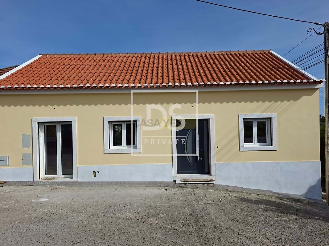 Moradia T3 em Santo Isidoro, €370.000