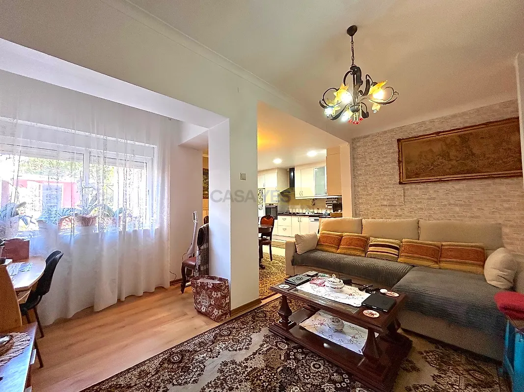 Apartamento T2 em Mina de Água, €409.000
