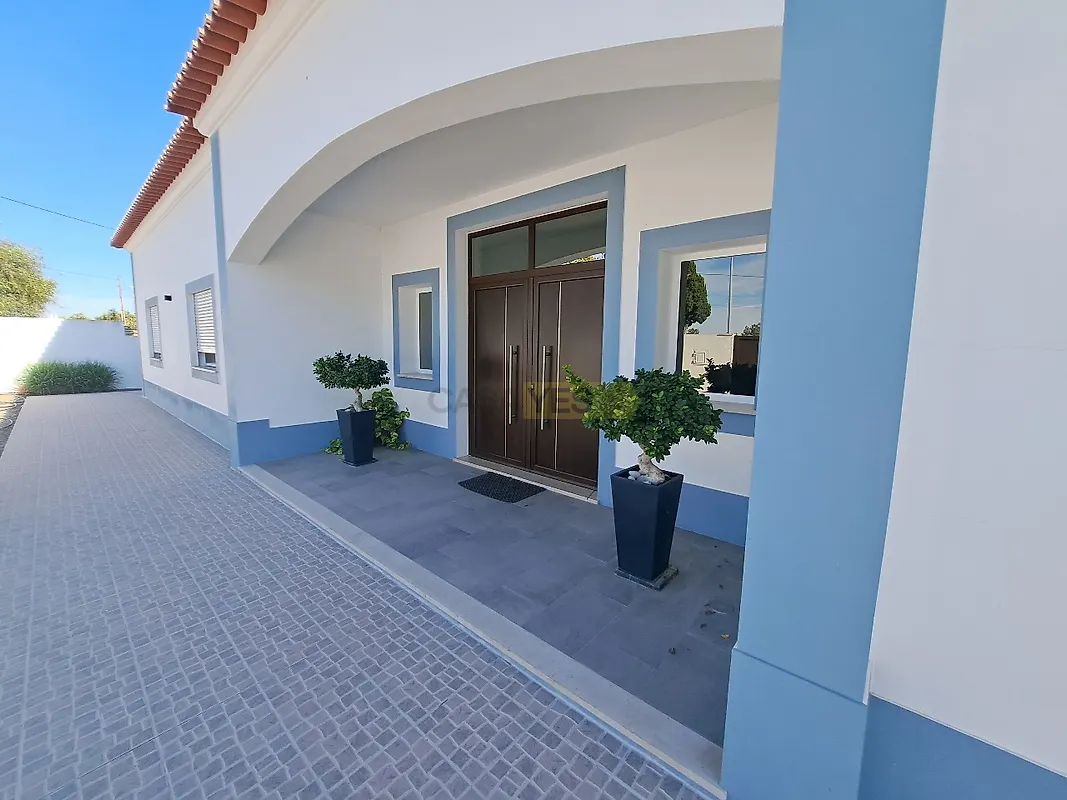 Moradia T4 em Ferreira do Alentejo e Canhestros, €699.000