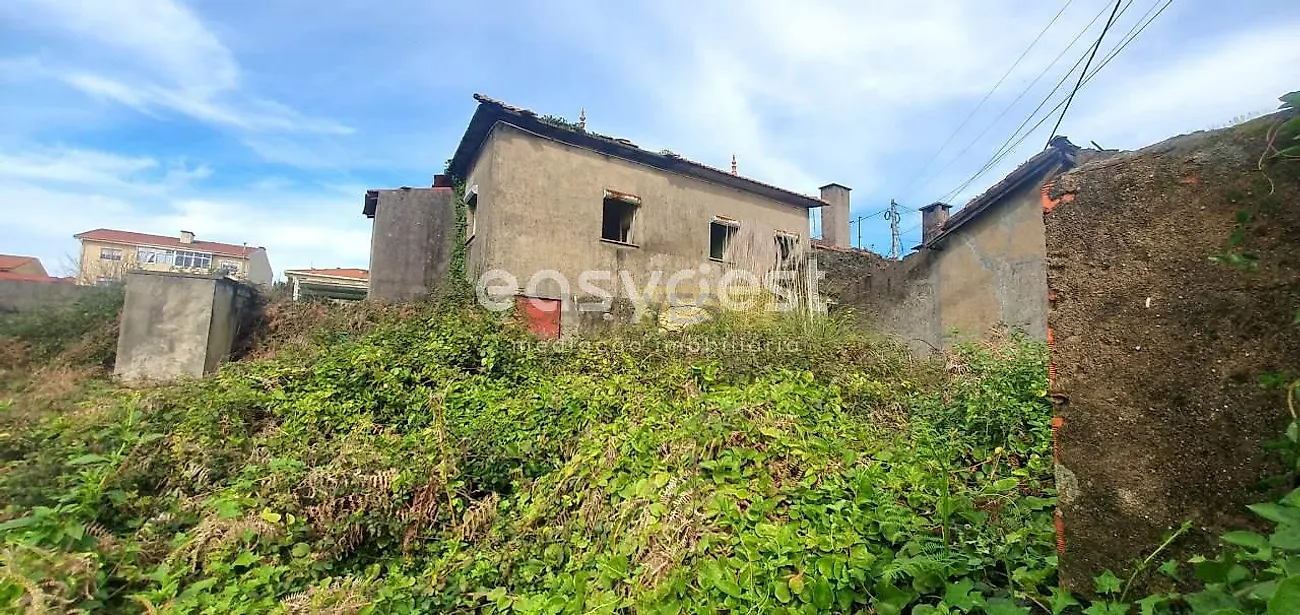 Moradia T4 à venda em Mafamude e Vilar do Paraíso, €400.000