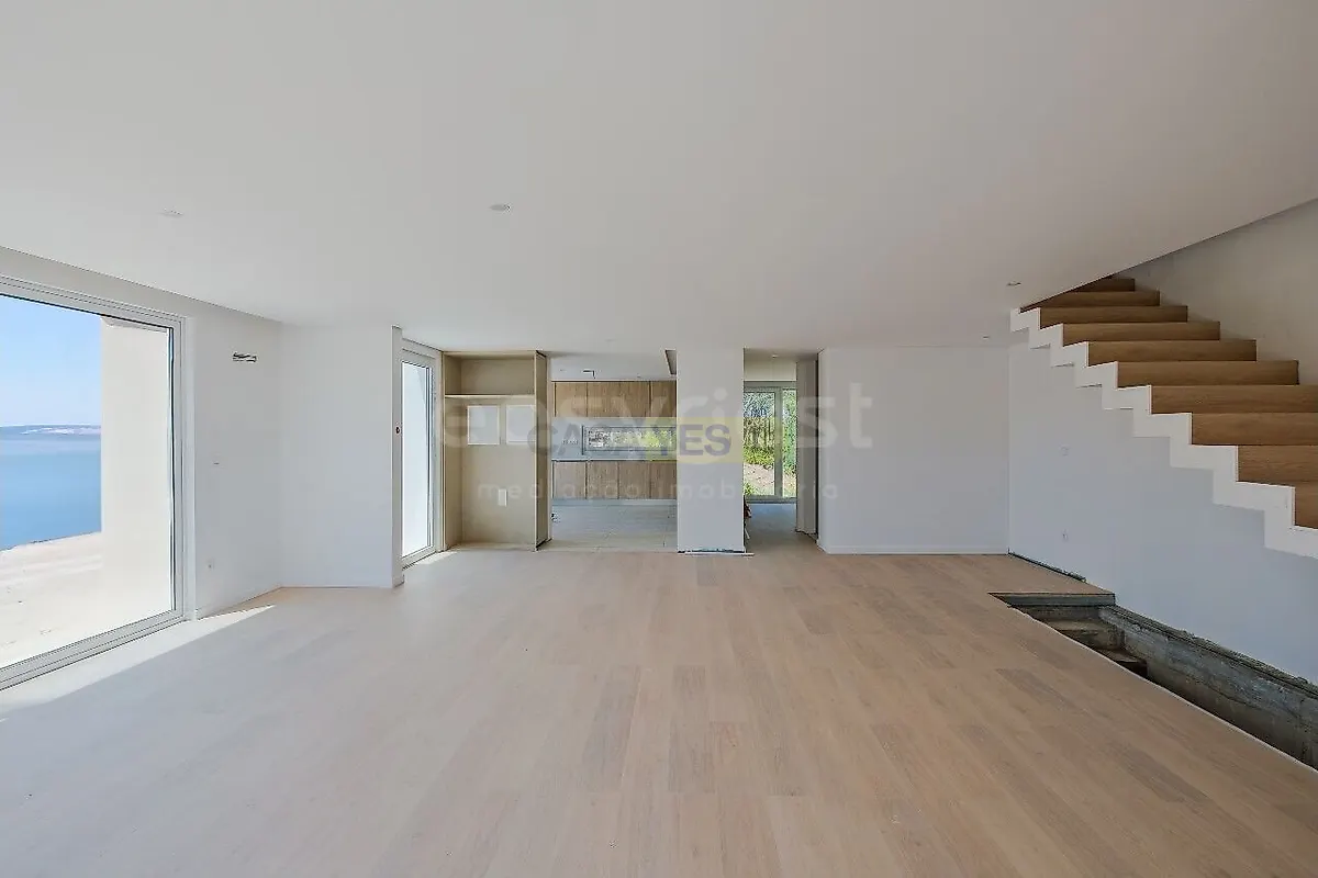 Moradia T4 à venda em Torres Vedras (São Pedro, Santiago, Santa Maria do Castelo e São Miguel) e Matacães, Torres Vedras — foto 12