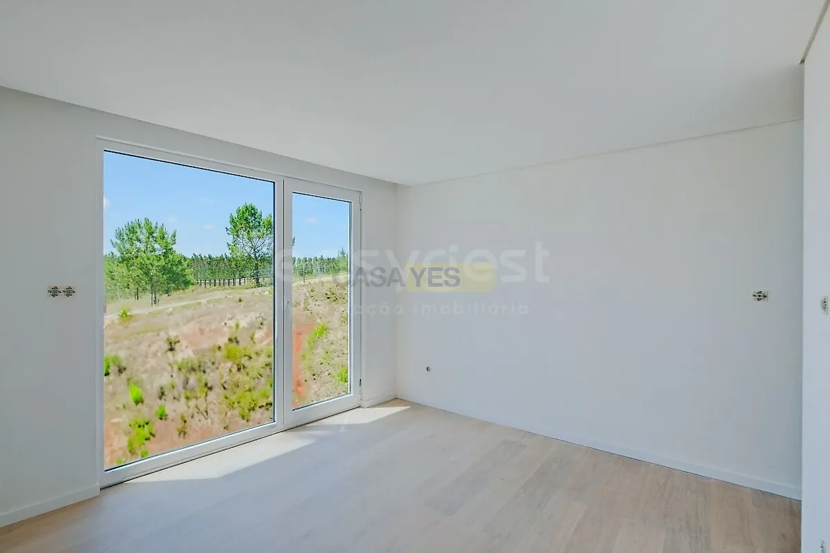 Moradia T4 à venda em Torres Vedras (São Pedro, Santiago, Santa Maria do Castelo e São Miguel) e Matacães, Torres Vedras — foto 17
