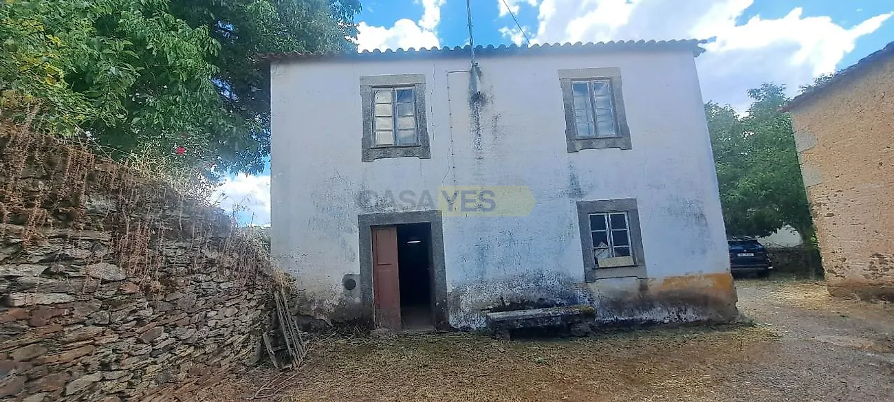 Moradia T4 à venda em Caçarelhos e Angueira, Vimioso — foto 2