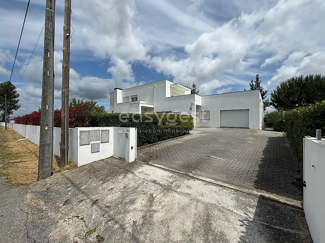 Moradia T4 à venda em Travanca de Lagos, Oliveira do Hospital — foto 2