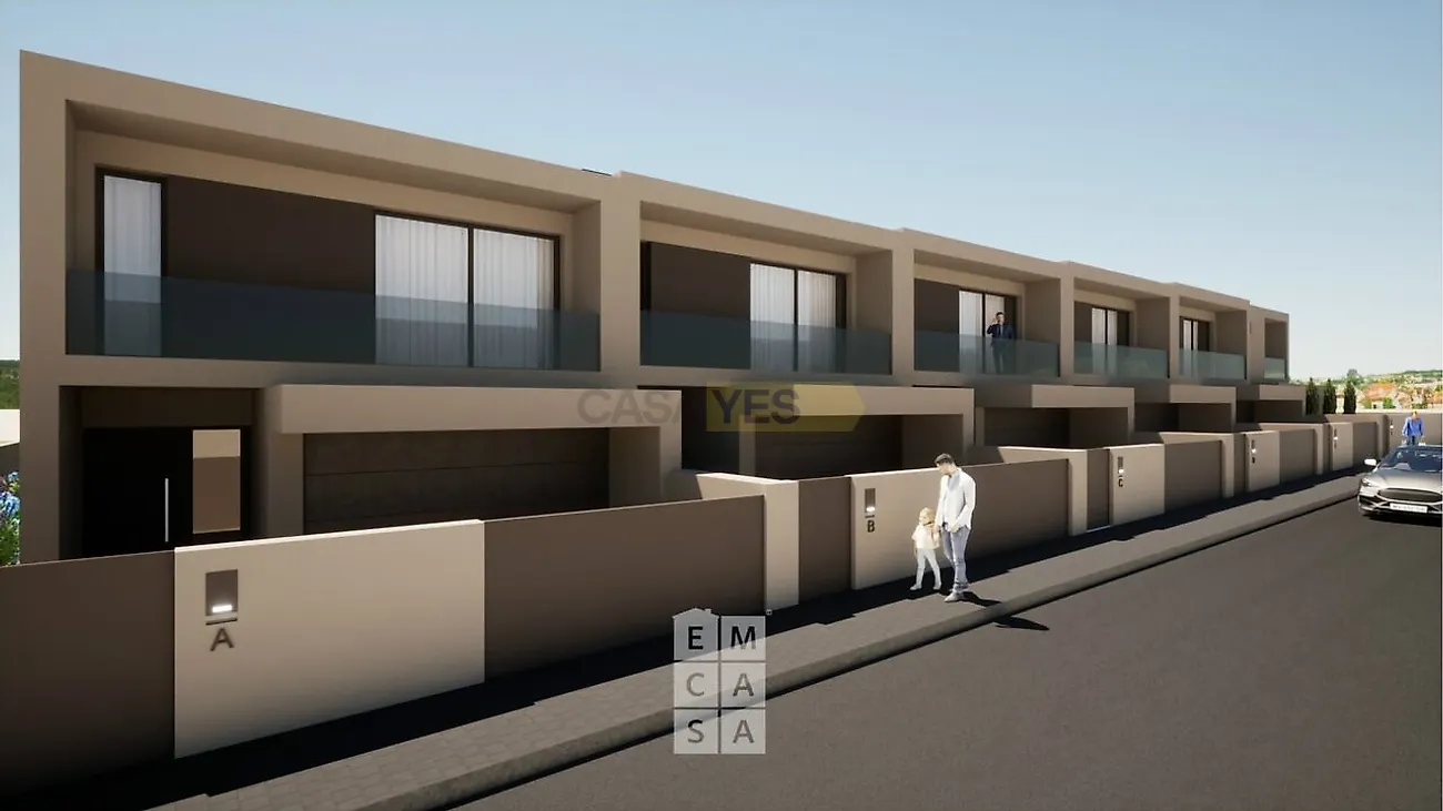 Moradia T3 à venda em Milheirós de Poiares, Santa Maria da Feira — foto 2