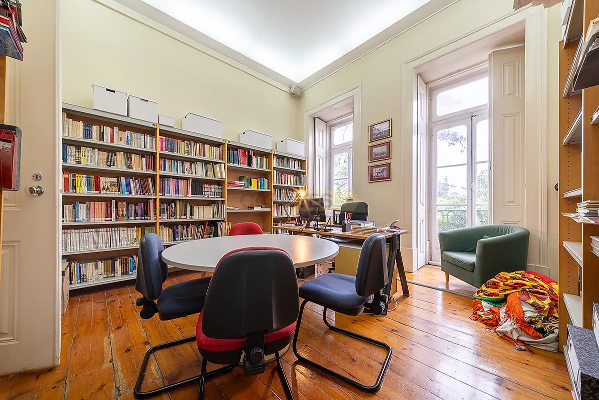 Moradia T5 à venda em Santo António, Lisboa — foto 3