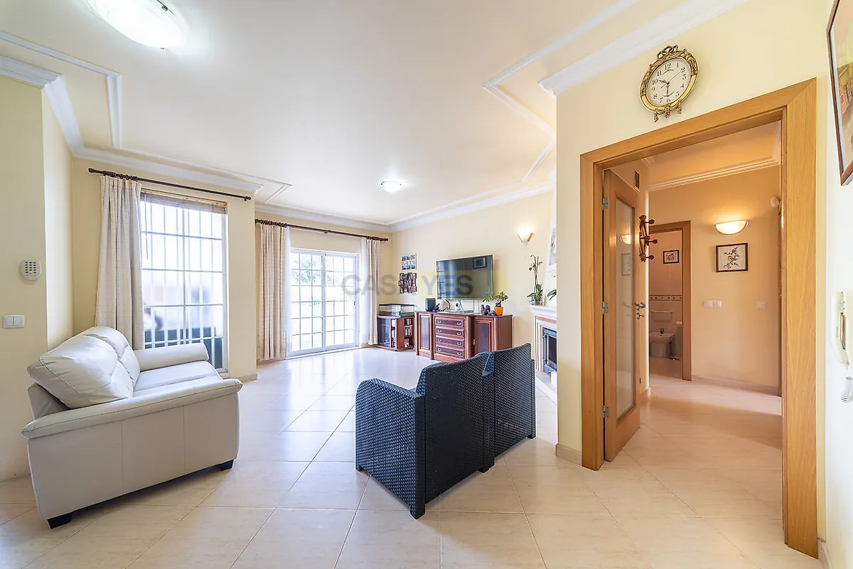 Moradia T3 em Santo António dos Cavaleiros e Frielas, €645.000