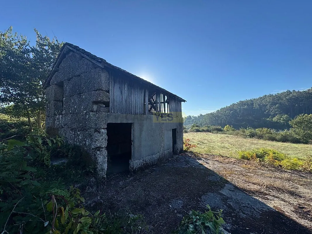Moradia T0 em Vila Boa de Quires e Maureles, €65.000