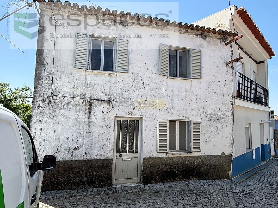 Moradia T2 em Benquerenças, €36.000