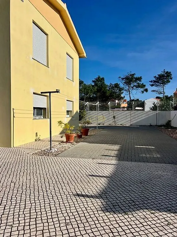 Moradia T5 à venda em Torres Vedras (São Pedro, Santiago, Santa Maria do Castelo e São Miguel) e Matacães, Torres Vedras — foto 2