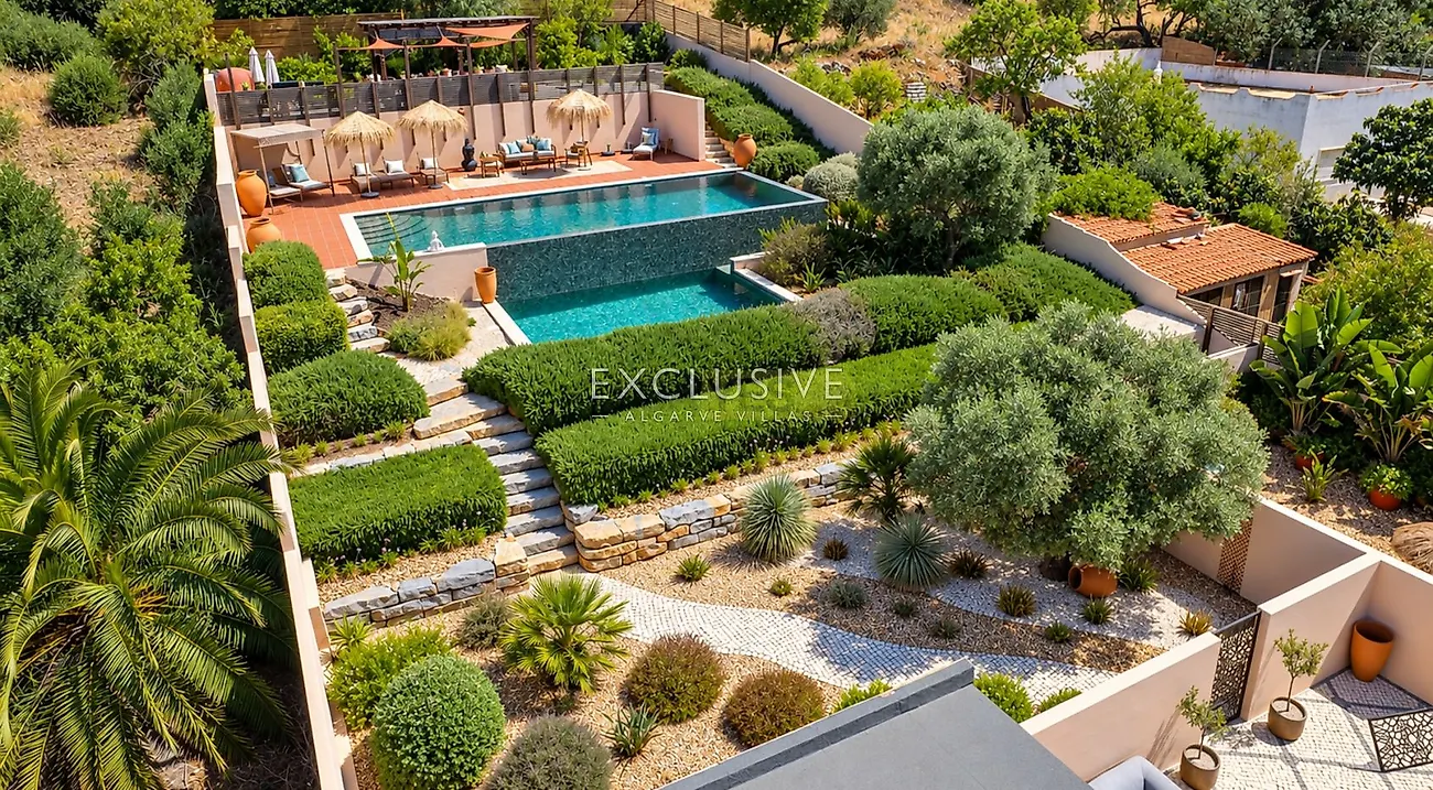 Moradia T6+ em Ferragudo, €1.750.000