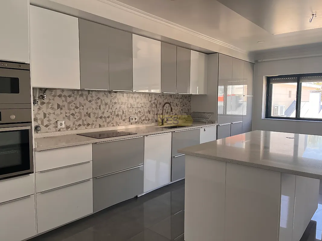Apartamento T4 à venda em Águas Livres, Amadora — foto 3