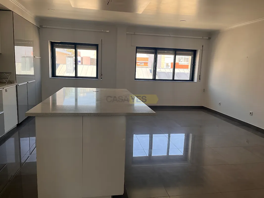 Apartamento T4 à venda em Águas Livres, Amadora — foto 4