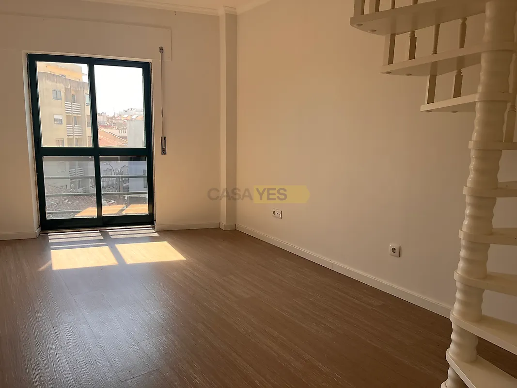 Apartamento T4 à venda em Águas Livres, Amadora — foto 13