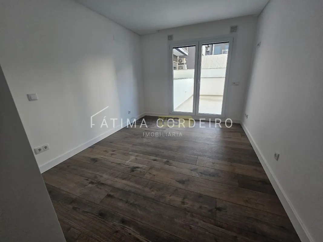 Apartamento T5 à venda em Laranjeiro e Feijó, Almada — foto 18