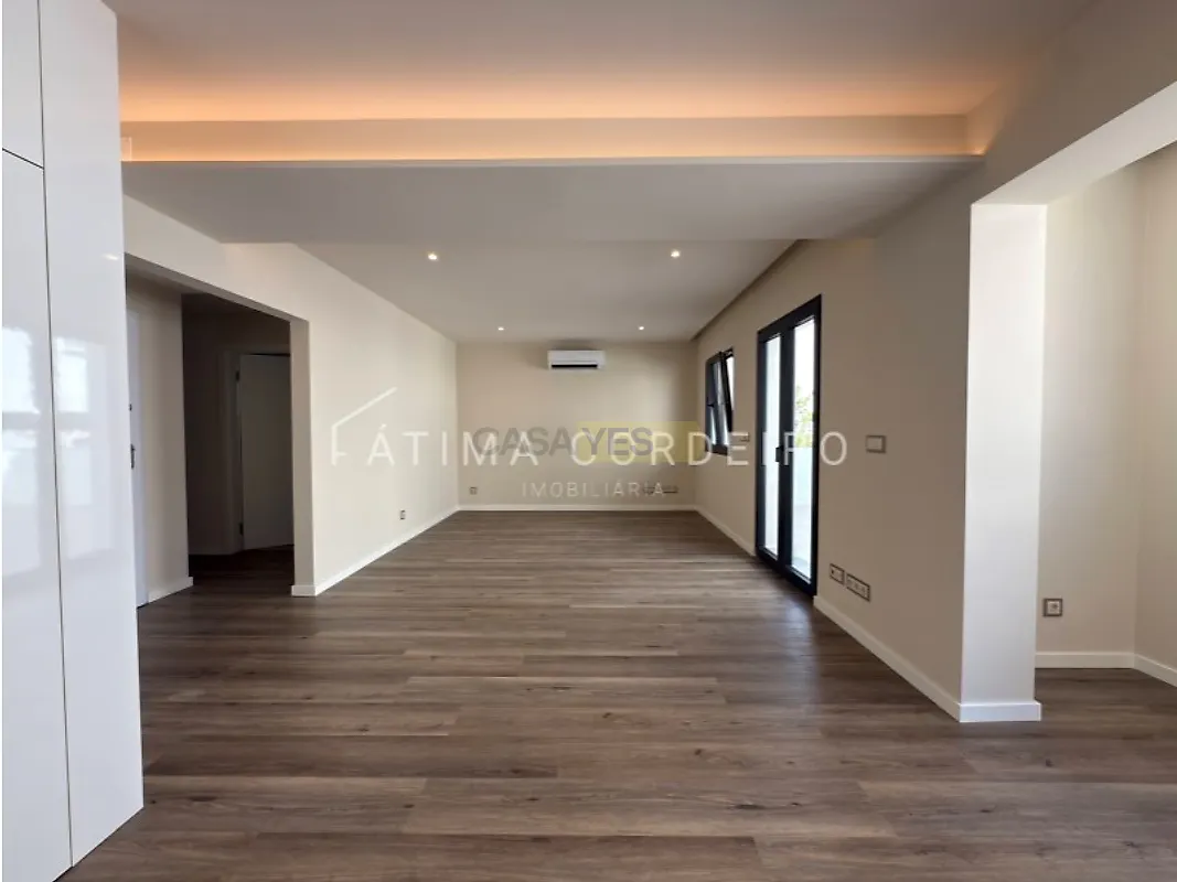 Apartamento T4 à venda em Almada, Cova da Piedade, Pragal e Cacilhas, Almada — foto 6