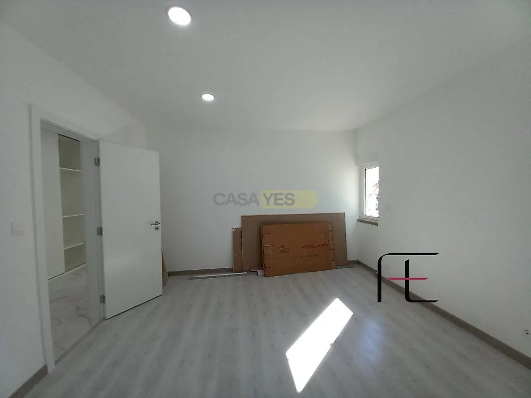 Apartamento T2 à venda em Amora, Seixal — foto 21