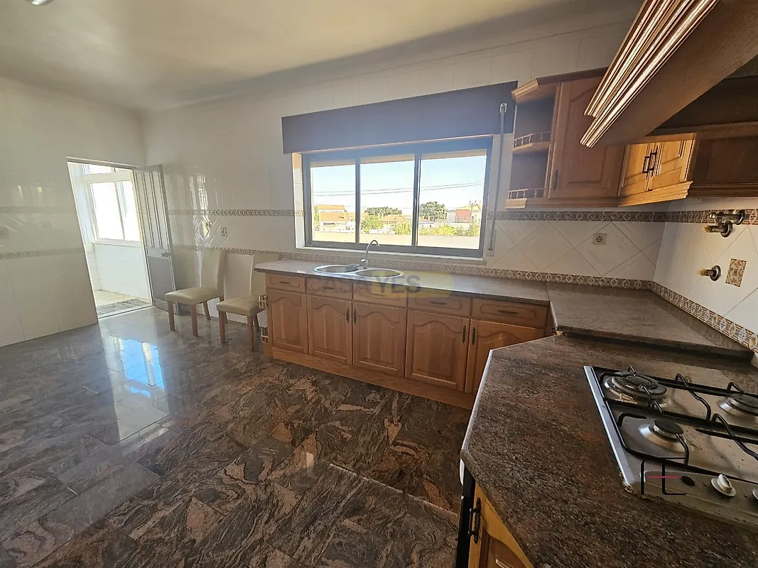 Apartamento T4 em Moita, €346.000