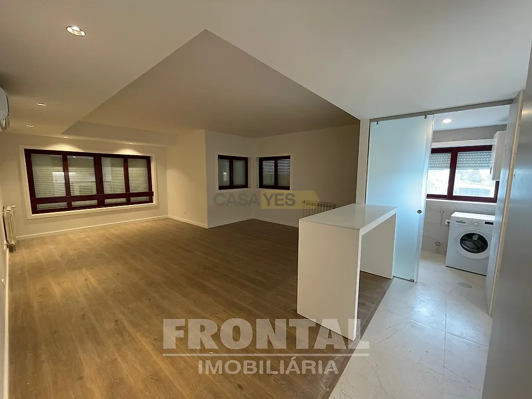 Apartamento T3 em São Mamede de Infesta e Senhora da Hora, €410.000