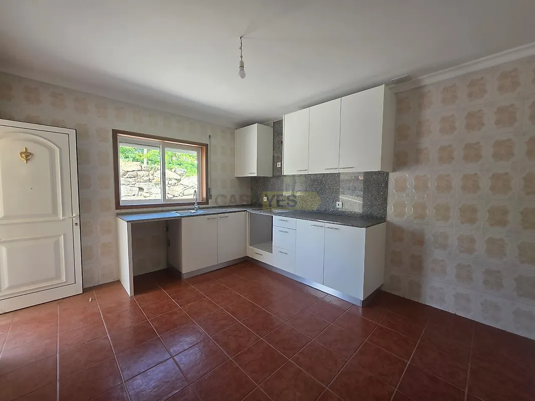 Moradia T2 à venda em Abragão, Penafiel — foto 2
