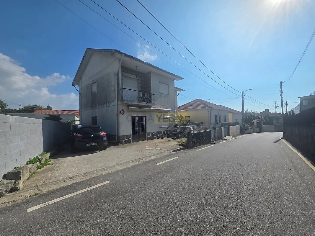 Moradia T3 em Paços de Brandão, €235.000