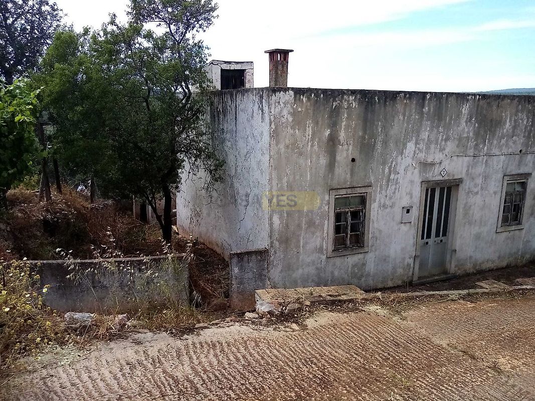 Moradia T2 em Querença, Tôr e Benafim, €210.000