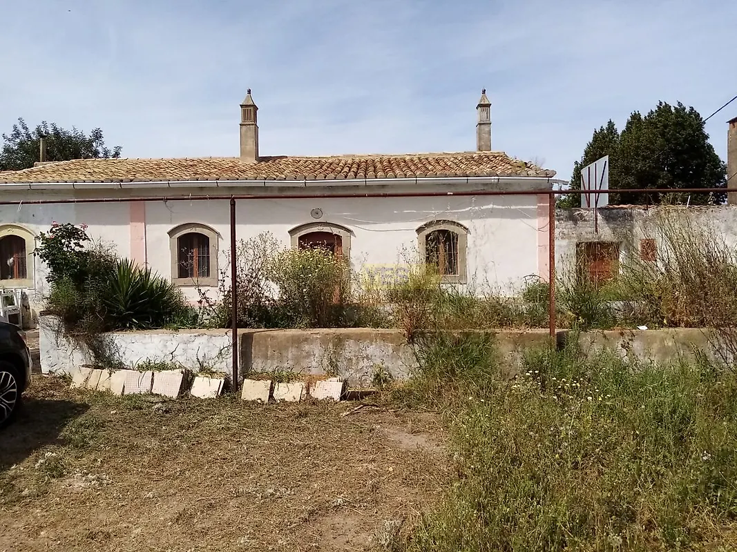 Moradia T6+ à venda em São Clemente, €700.000