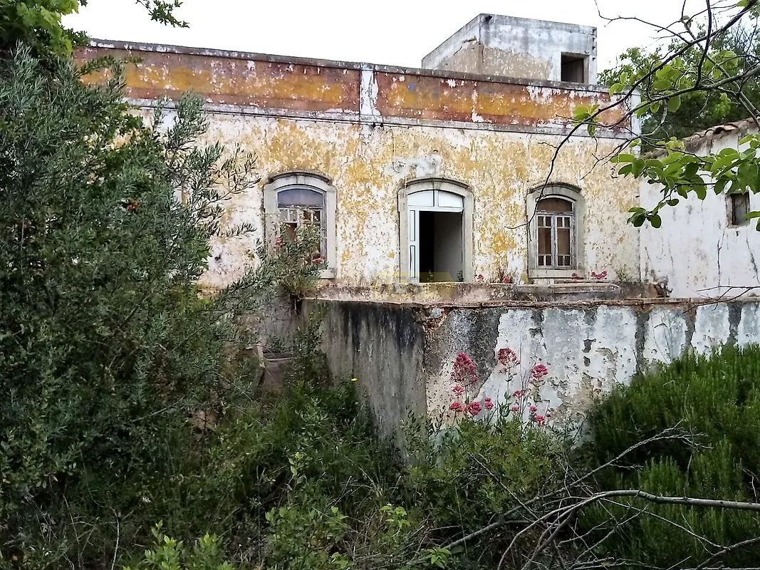 Moradia T0 à venda em São Sebastião, €600.000