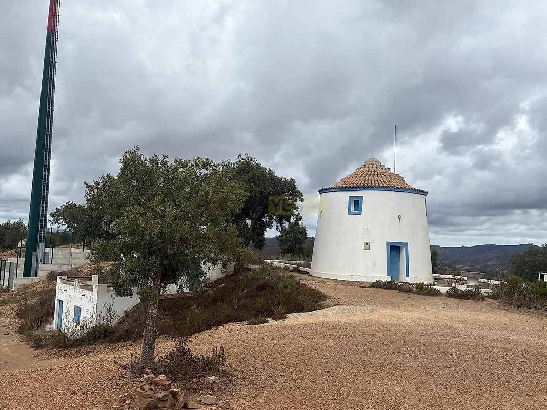 Moradia T1 em Alte, €110.000