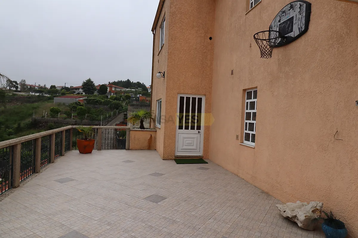 Moradia T5 à venda em Paços de Brandão, Santa Maria da Feira — foto 6