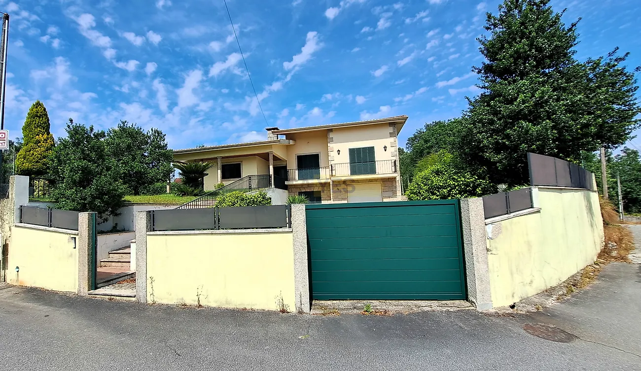 Apartamento T4 à venda em Lago, Amares — foto 6