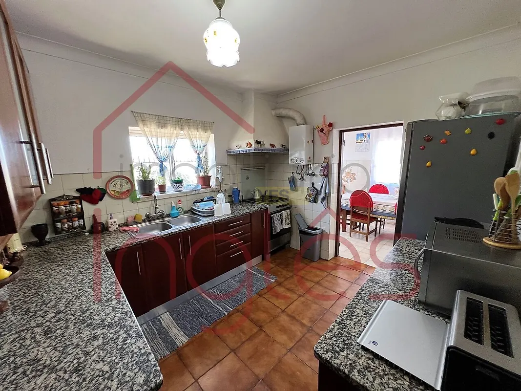 Moradia T4 em Santarém (Marvila), Santa Iria da Ribeira de Santarém, Santarém (São Salvador) e Santarém (São Nicolau), €295.000