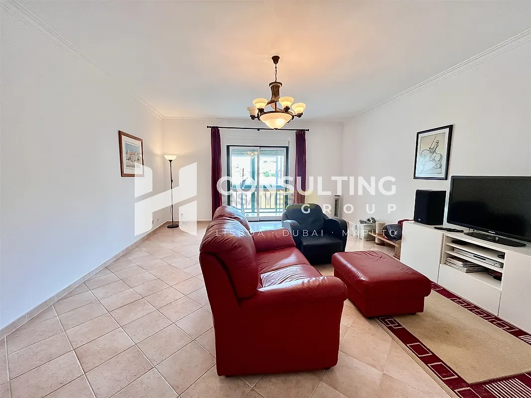 Apartamento T3 em São Sebastião, €349.000
