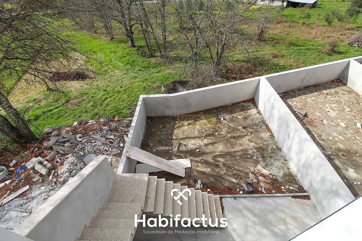 Apartamento T3 à venda em Campo de Besteiros, Tondela — foto 7