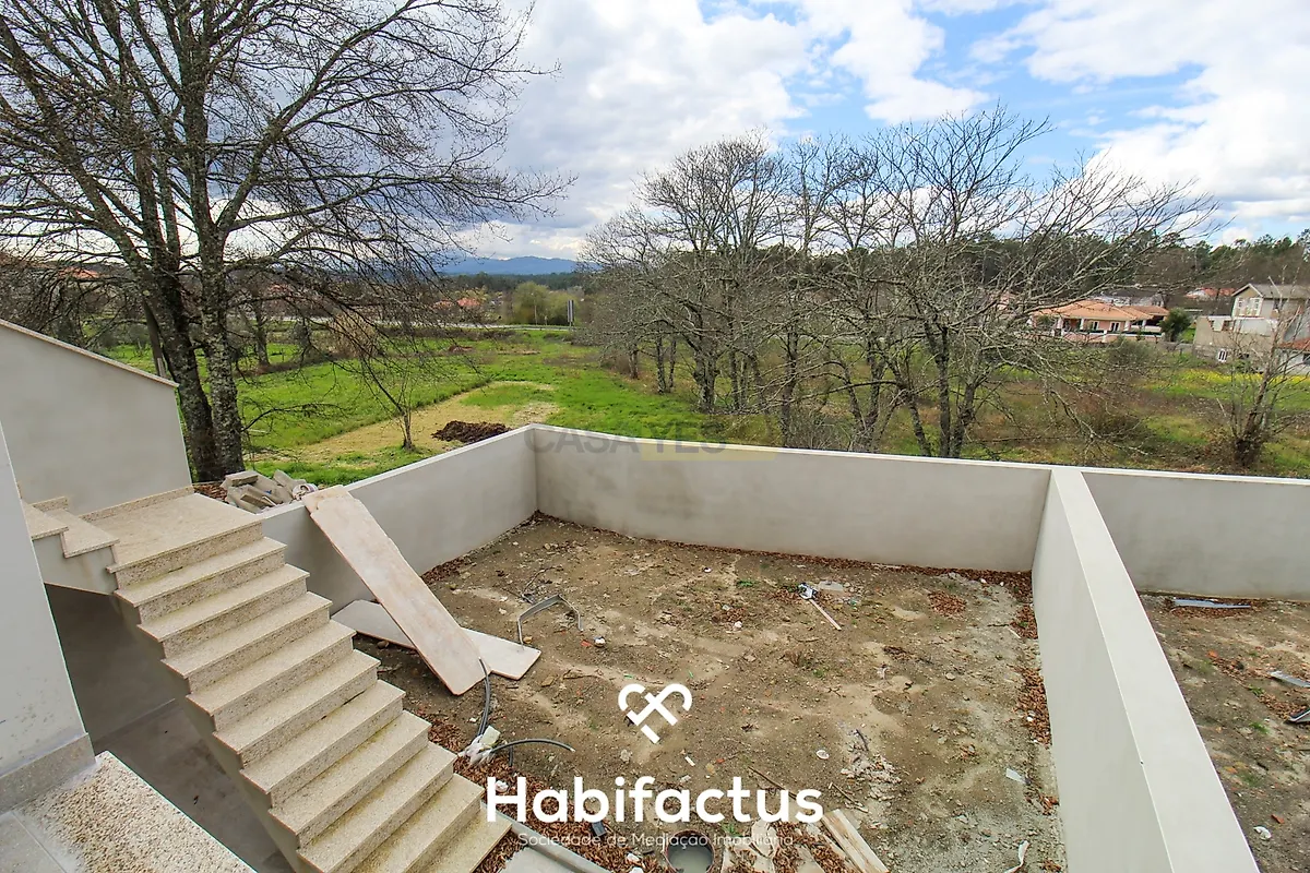 Apartamento T3 à venda em Campo de Besteiros, Tondela — foto 8