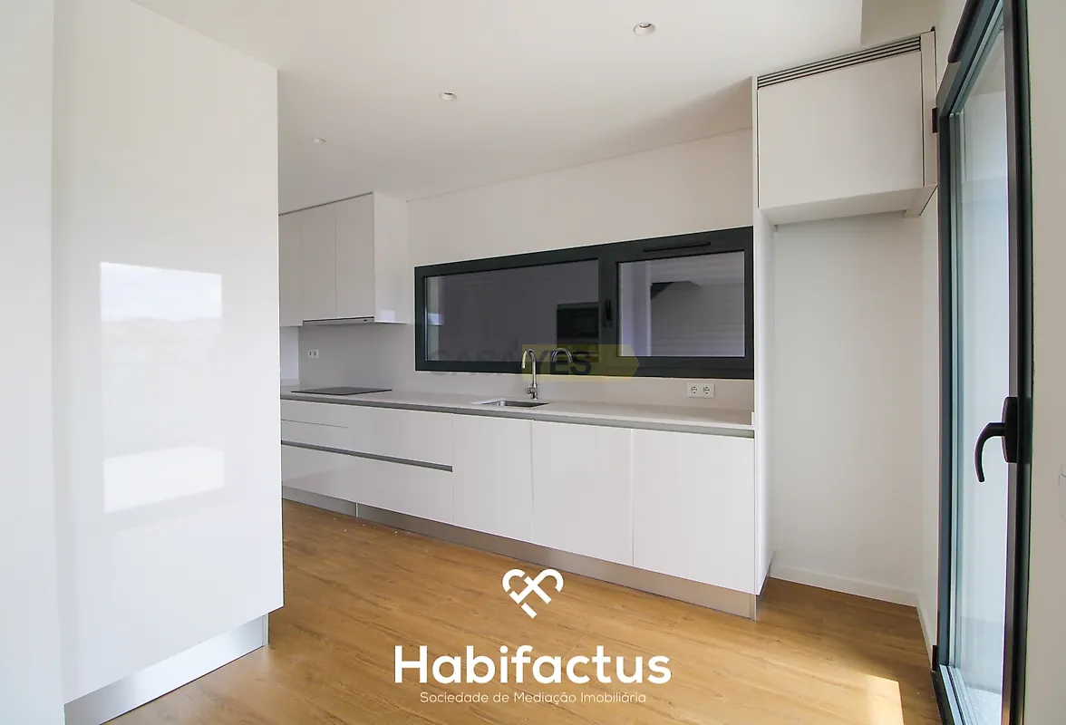 Apartamento T3 à venda em Alhões, Bustelo, Gralheira e Ramires, Cinfães — foto 2