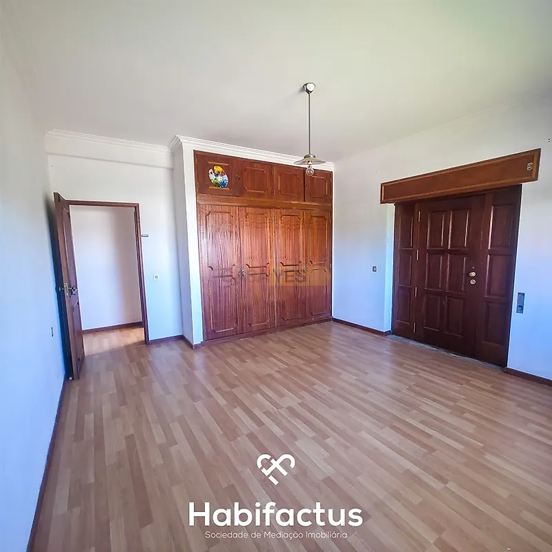 Apartamento T5 à venda em Alhões, Bustelo, Gralheira e Ramires, Cinfães — foto 8