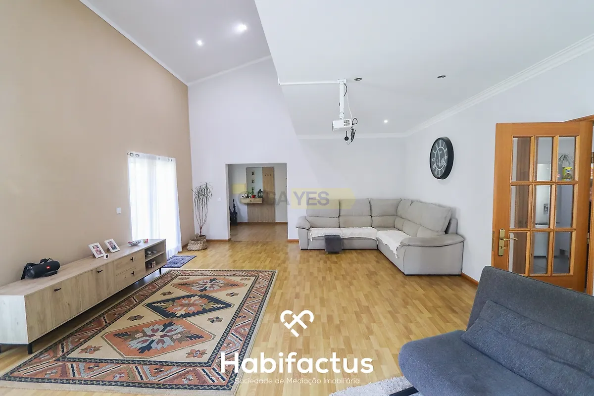 Apartamento T4 à venda em Tavares (Chãs, Várzea e Travanca), Mangualde — foto 2