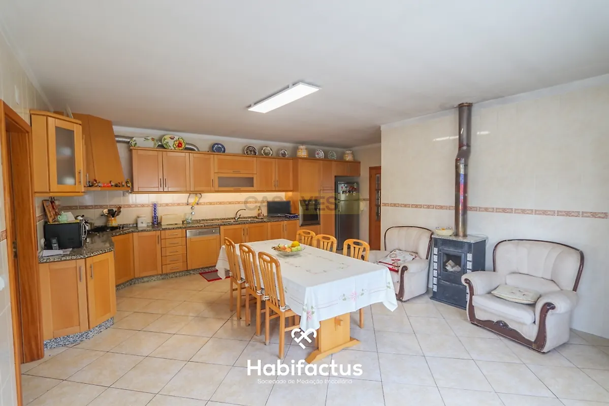 Apartamento T5 à venda em Santos Evos, Viseu — foto 23