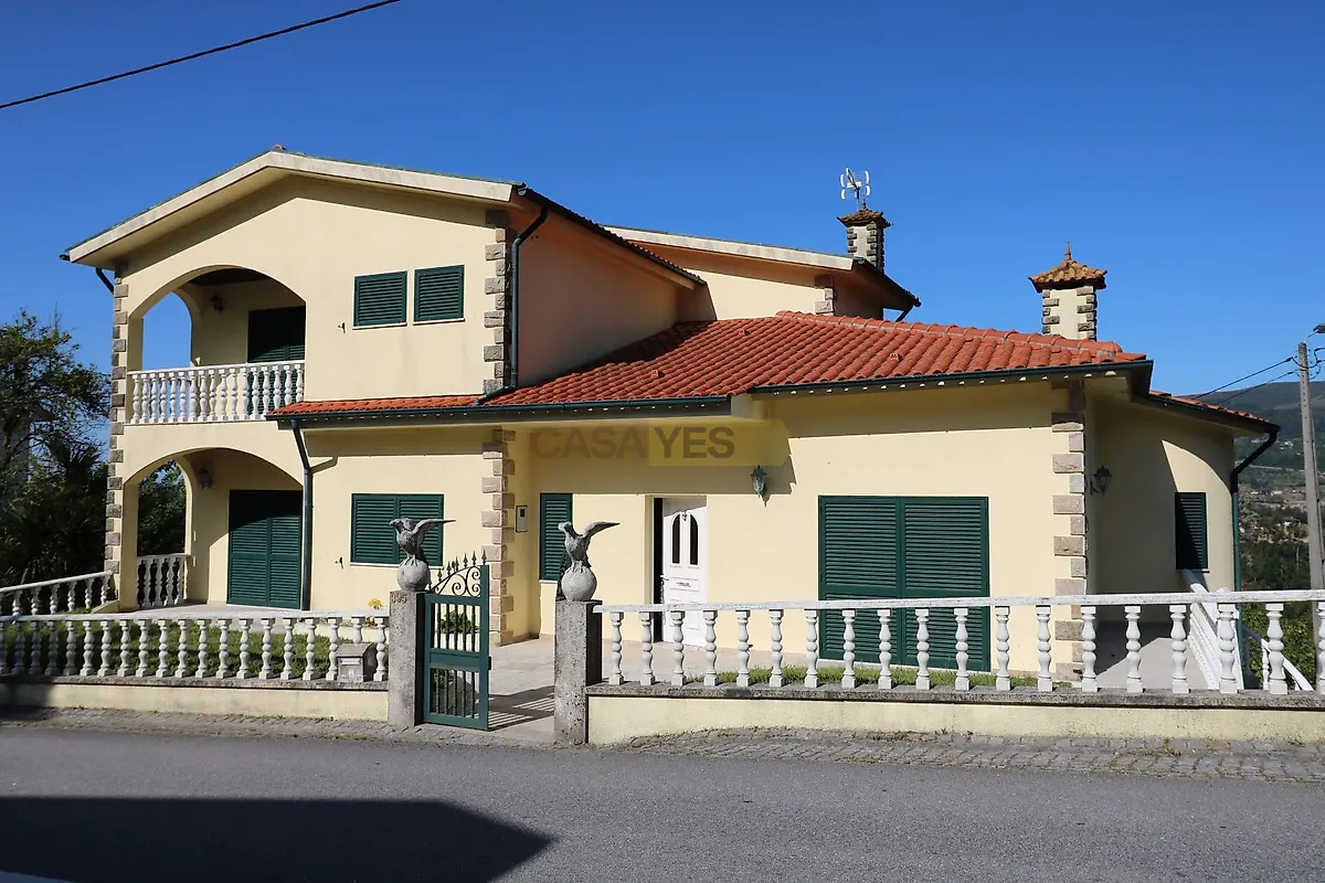 Moradia T4 em Aboim da Nóbrega e Gondomar, €390.000
