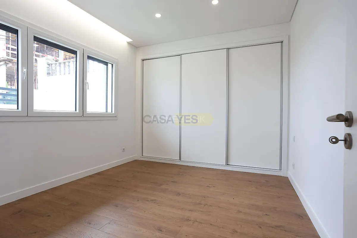 Moradia T5 à venda em Ramada e Caneças, Odivelas — foto 4