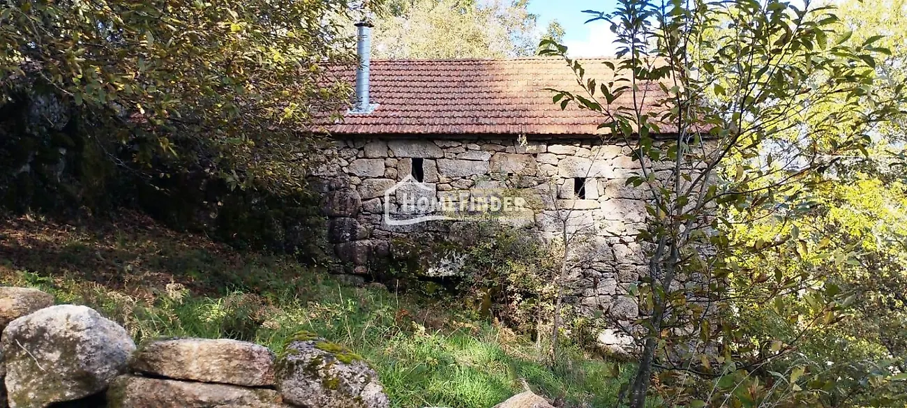 Moradia T3 à venda em Castro Laboreiro e Lamas de Mouro, Melgaço — foto 2